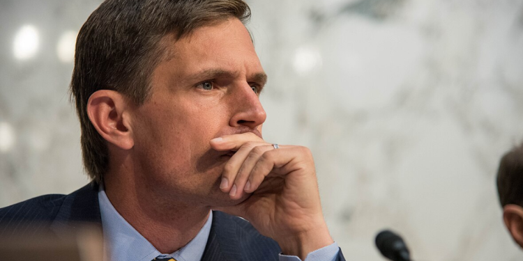 Mark Warner, CC BY 2.0 https://creativecommons.org/licenses/by/2.0, via Wikimedia Commons