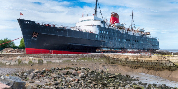 Image by Helen Hotson via Shutterstock