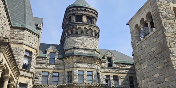 Image by JillOrtiz via Shutterstock