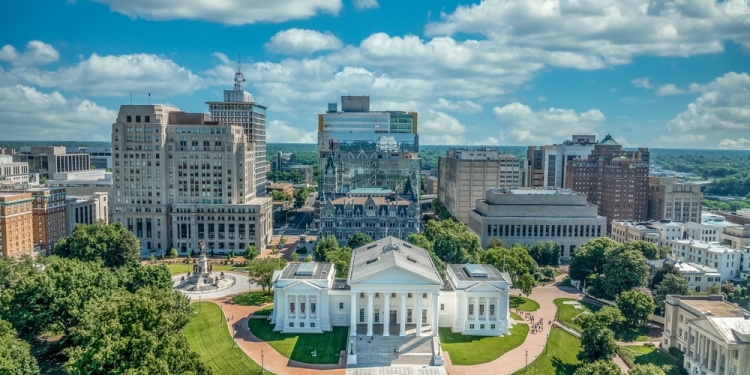 Image by tokar via Shutterstock