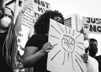 AlessandroBiascioli via shutterstock