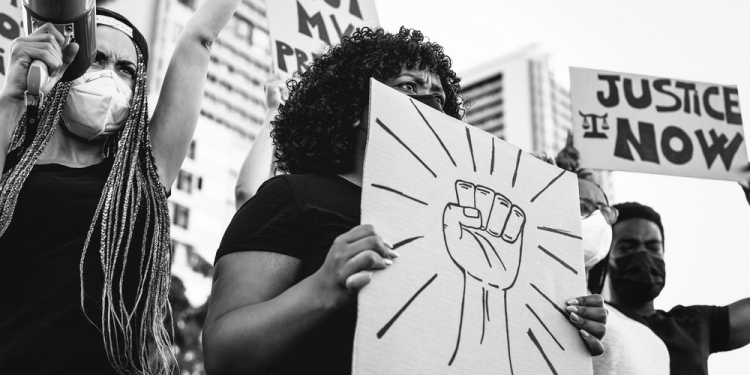 AlessandroBiascioli via shutterstock