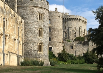 Bell Photography 423 image via Shutterstock