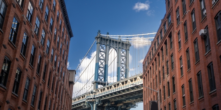 eFlexion image via Shutterstock