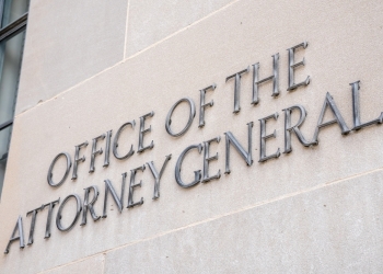 Heidi Besen image via Shutterstock