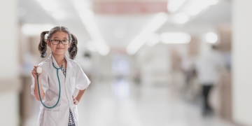 Chinnapong image via Shutterstock