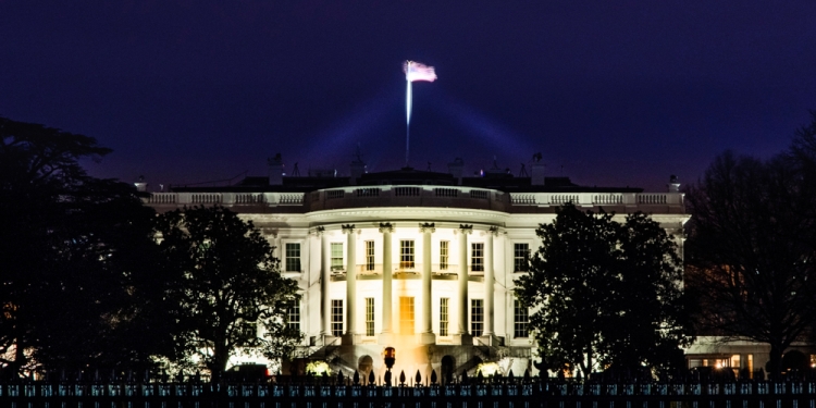 RozenskiP image via Shutterstock