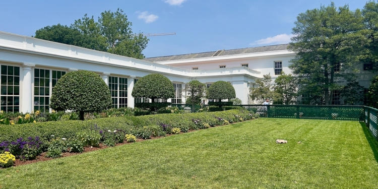 72westy image via Shutterstock