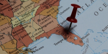 Tom Korcak image via Shutterstock