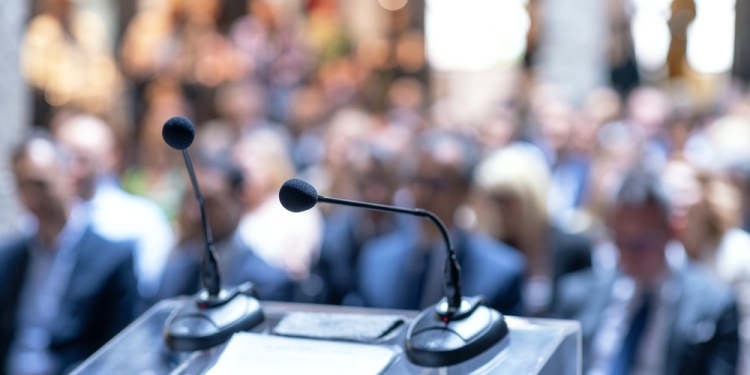 wellphoto image via Shutterstock