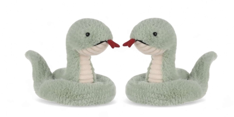 maya8900 image via Shutterstock