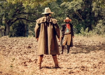 ISSARET YATSOMBOON image via Shutterstock