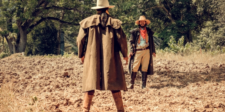 ISSARET YATSOMBOON image via Shutterstock