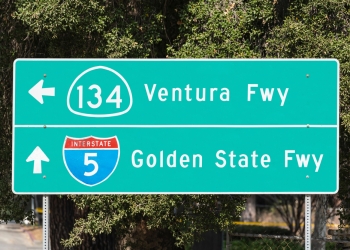 trekandshoot image via Shutterstock