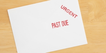 karen roach image via Shutterstock