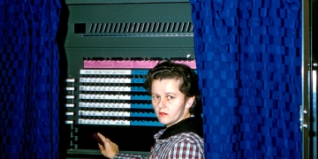 Maria Dryfhout image via Shutterstock