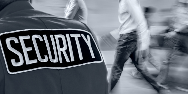 blurAZ image via Shutterstock