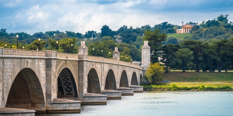 xbrchx image via Shutterstock
